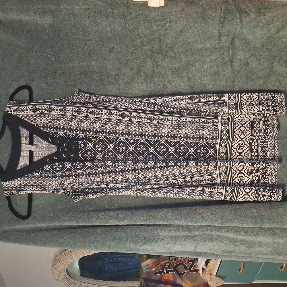 Tacera Navy and White Patterned Dress
